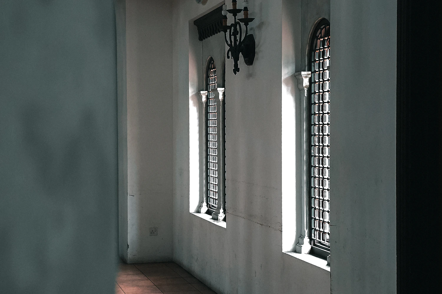 Books Like The Housemaid: 10 Twisty Thrillers to Read Next