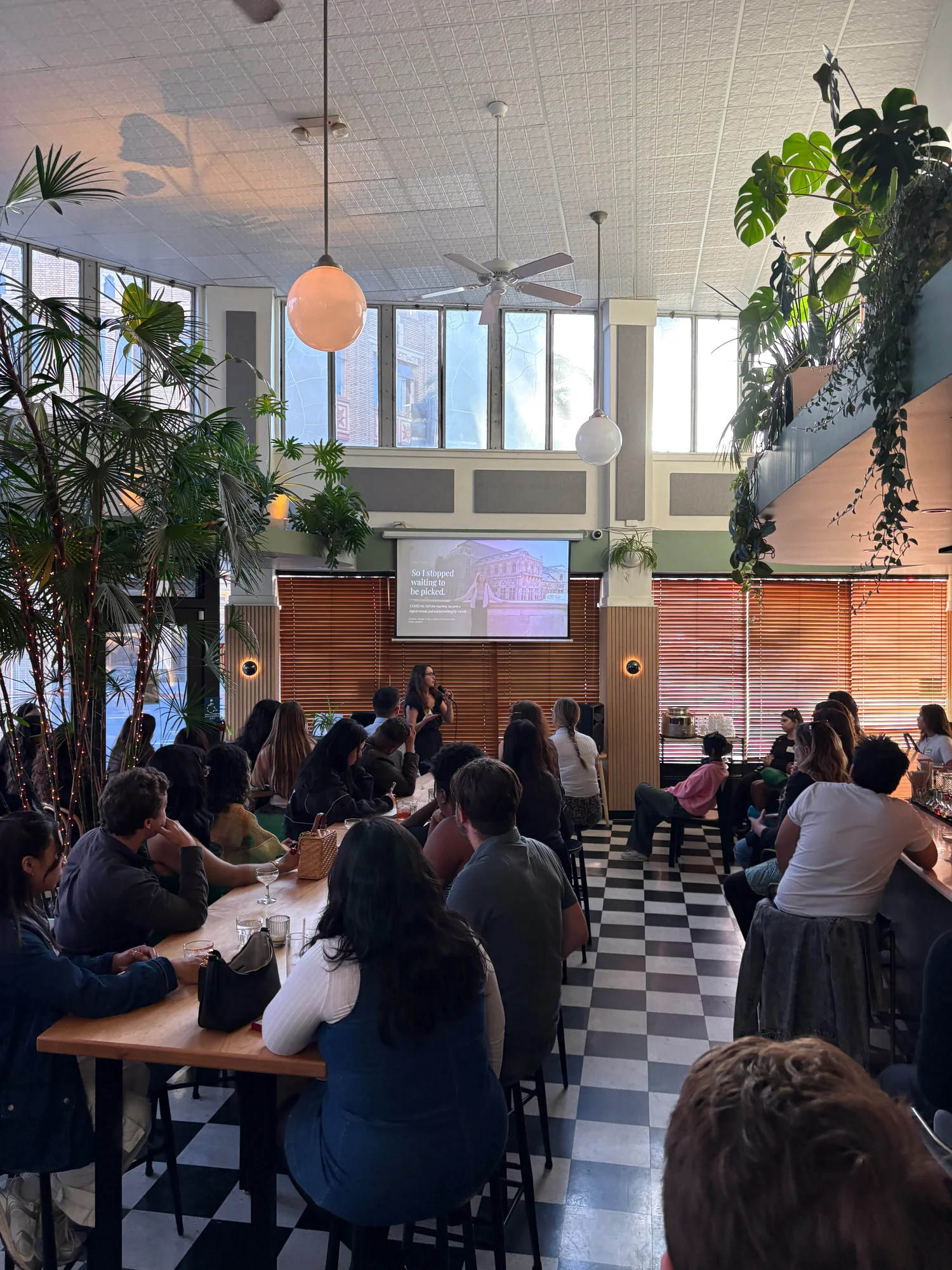 Amy Suto giving a sold-out talk at the Big Brain Lecture Series in Oakland