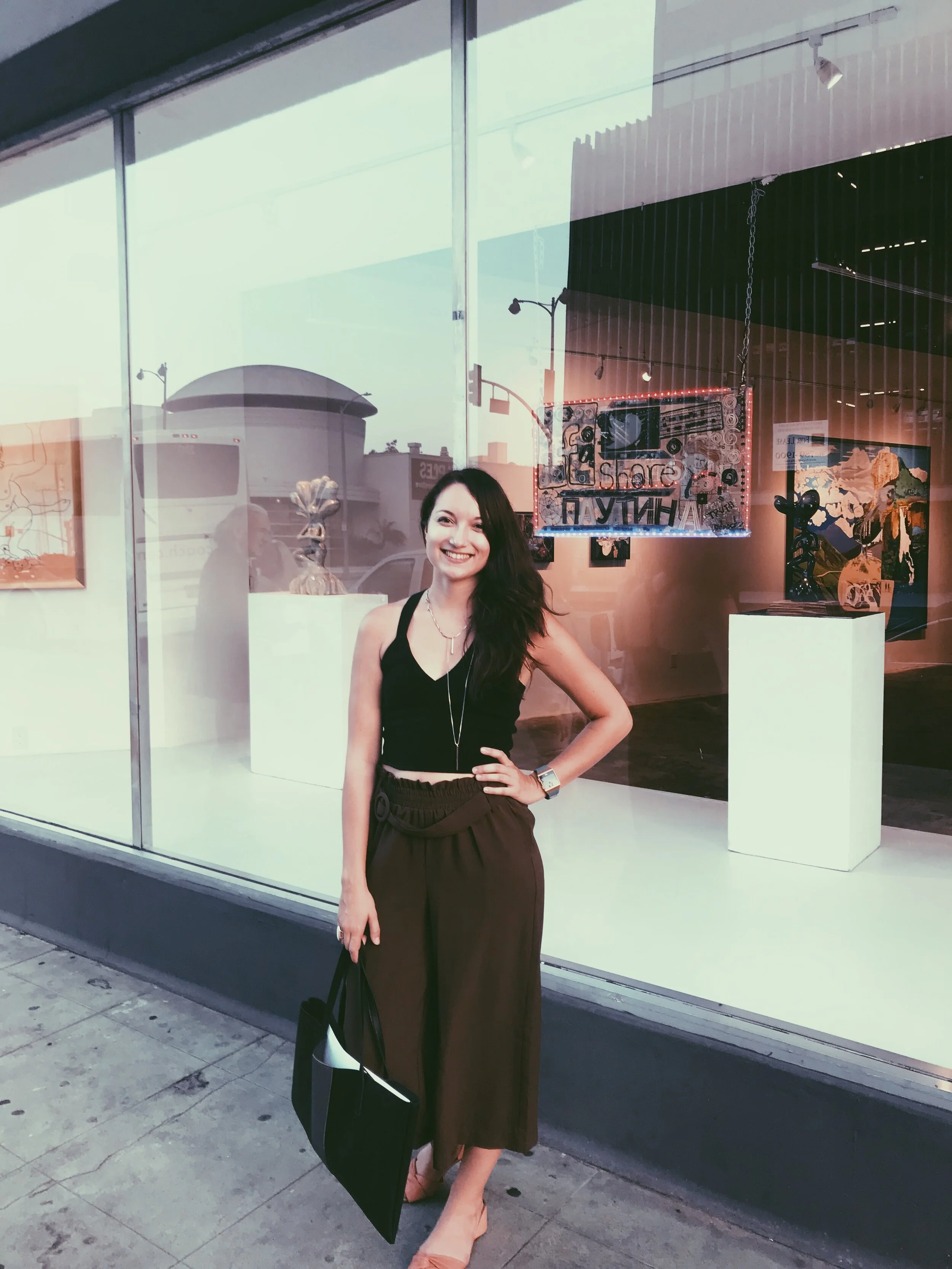 intrepidly reporting at the opening of TAG gallery's latest show, on assignment for The Culturalite
