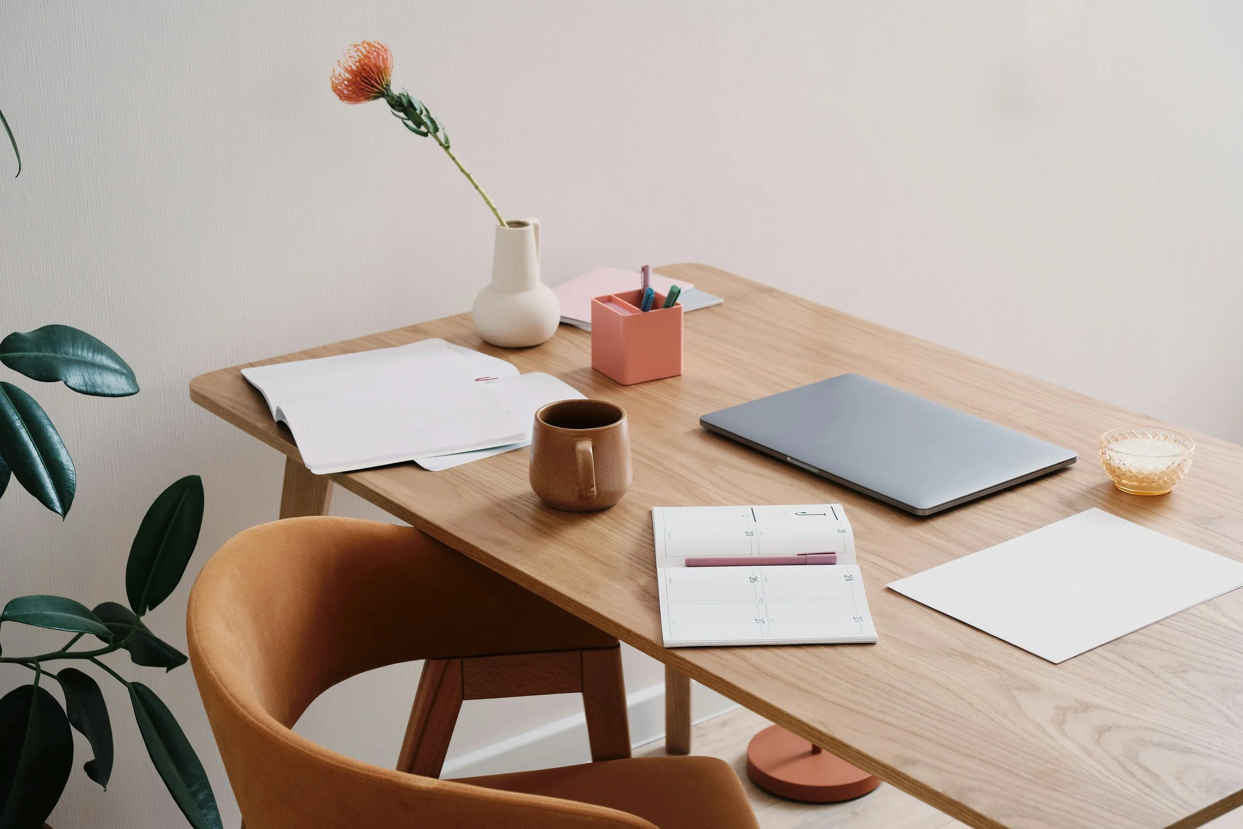 Ghostwriting vs. Copywriting vs. Content Writing: Which Pays More?
