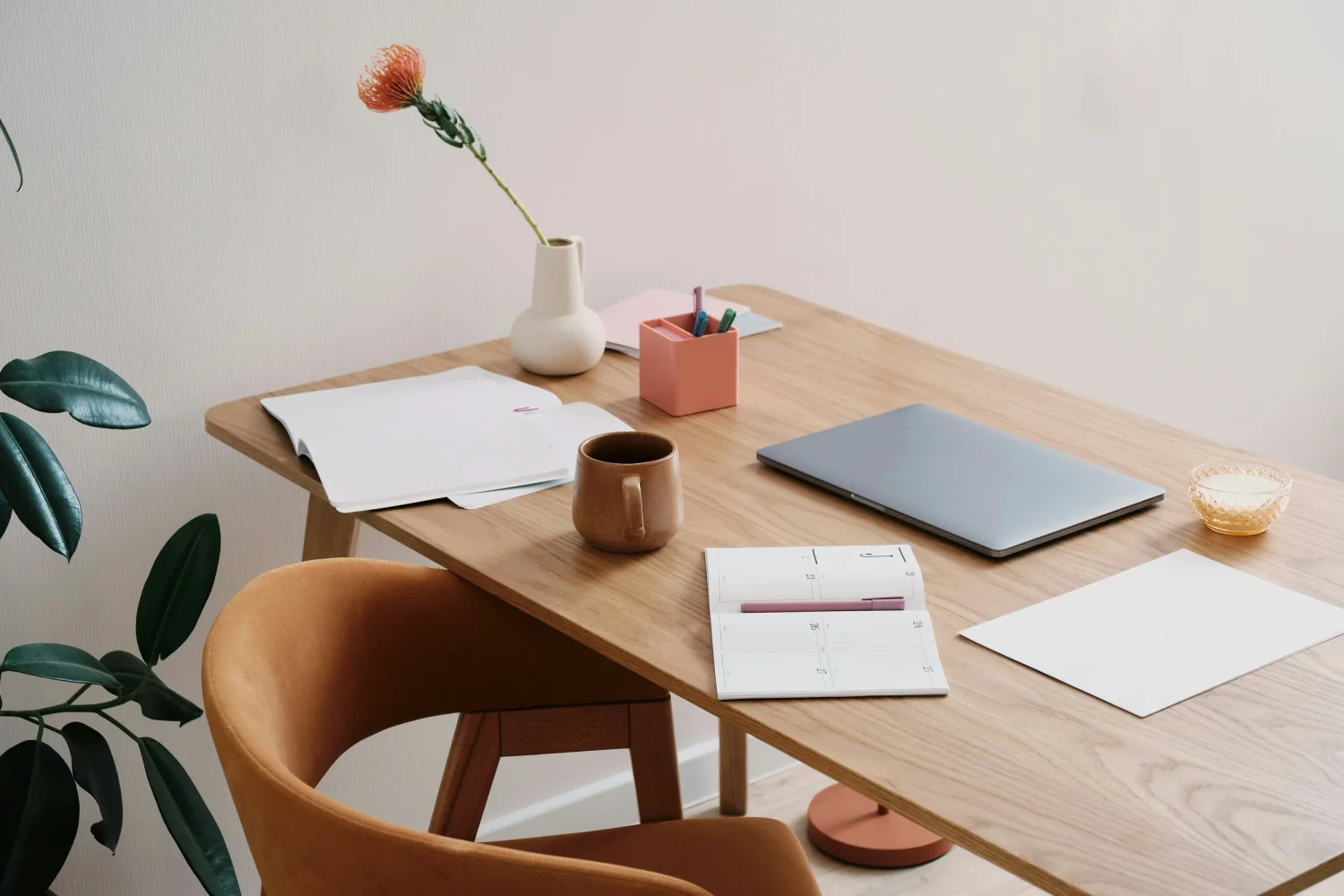 Ghostwriting vs. Copywriting vs. Content Writing: Which Pays More?
