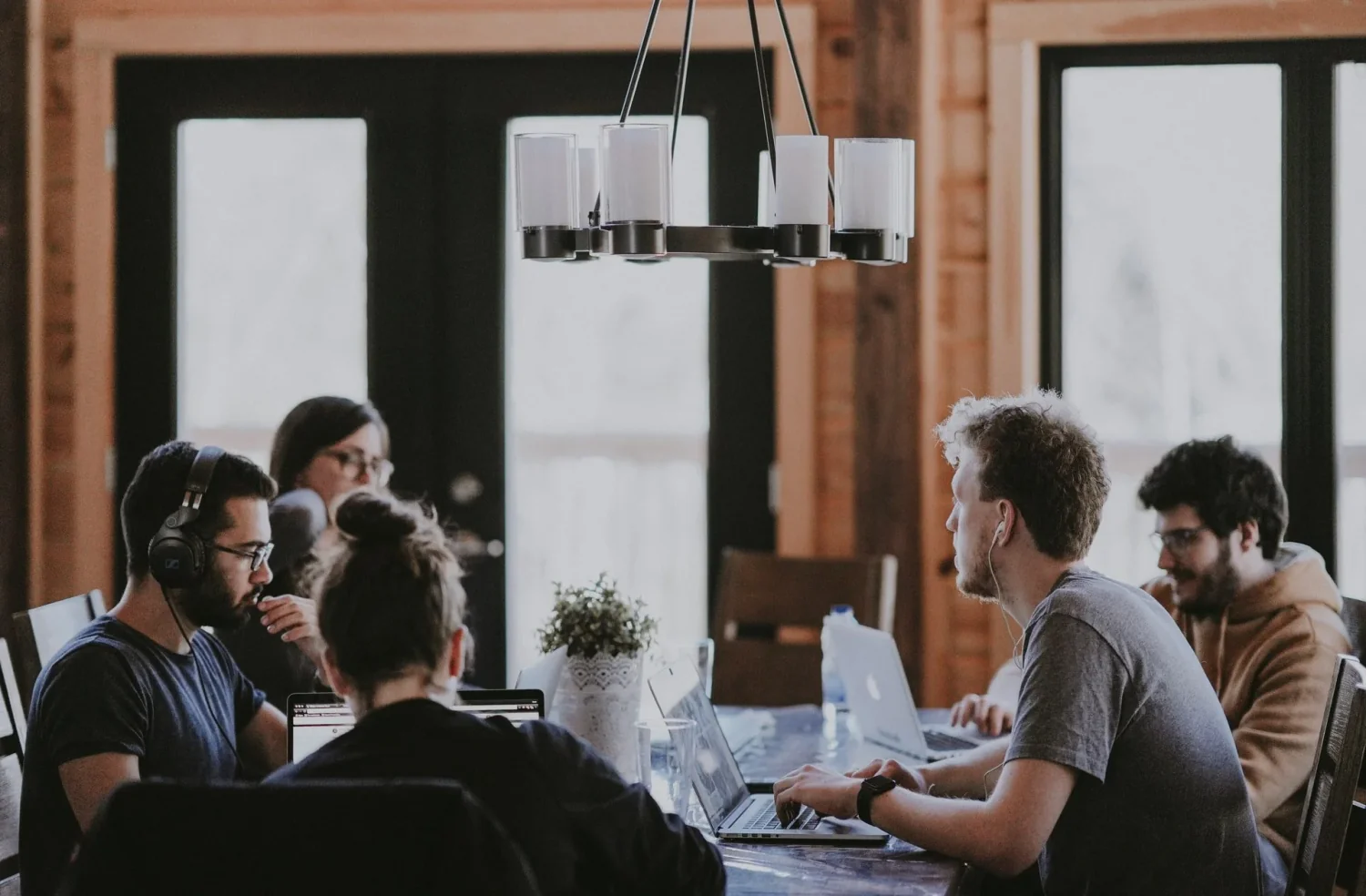 Brand Voice 101: Startup Branding Series