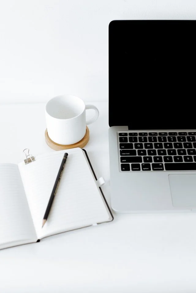 How to Write a Novel in a Month *Free Full-Color Manual*