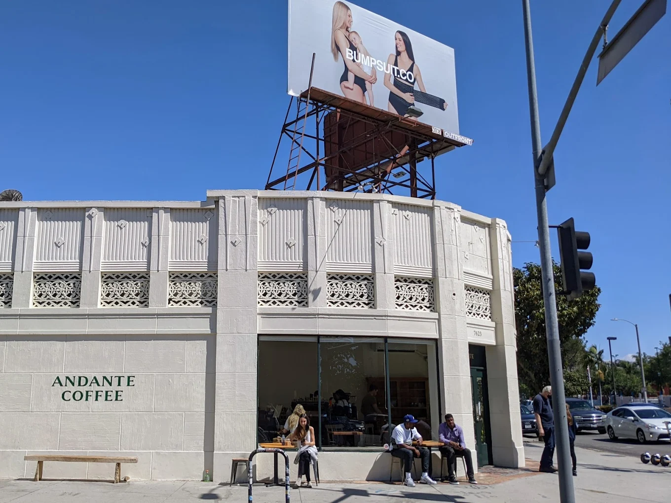 The 4 Best Los Angeles Coffeeshops to Write Your Screenplay In