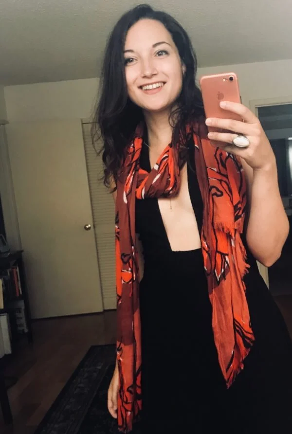 Amy-Suto-Freelance-Writer-Writing-Ghostwriting-Musings-Mirror-Photo