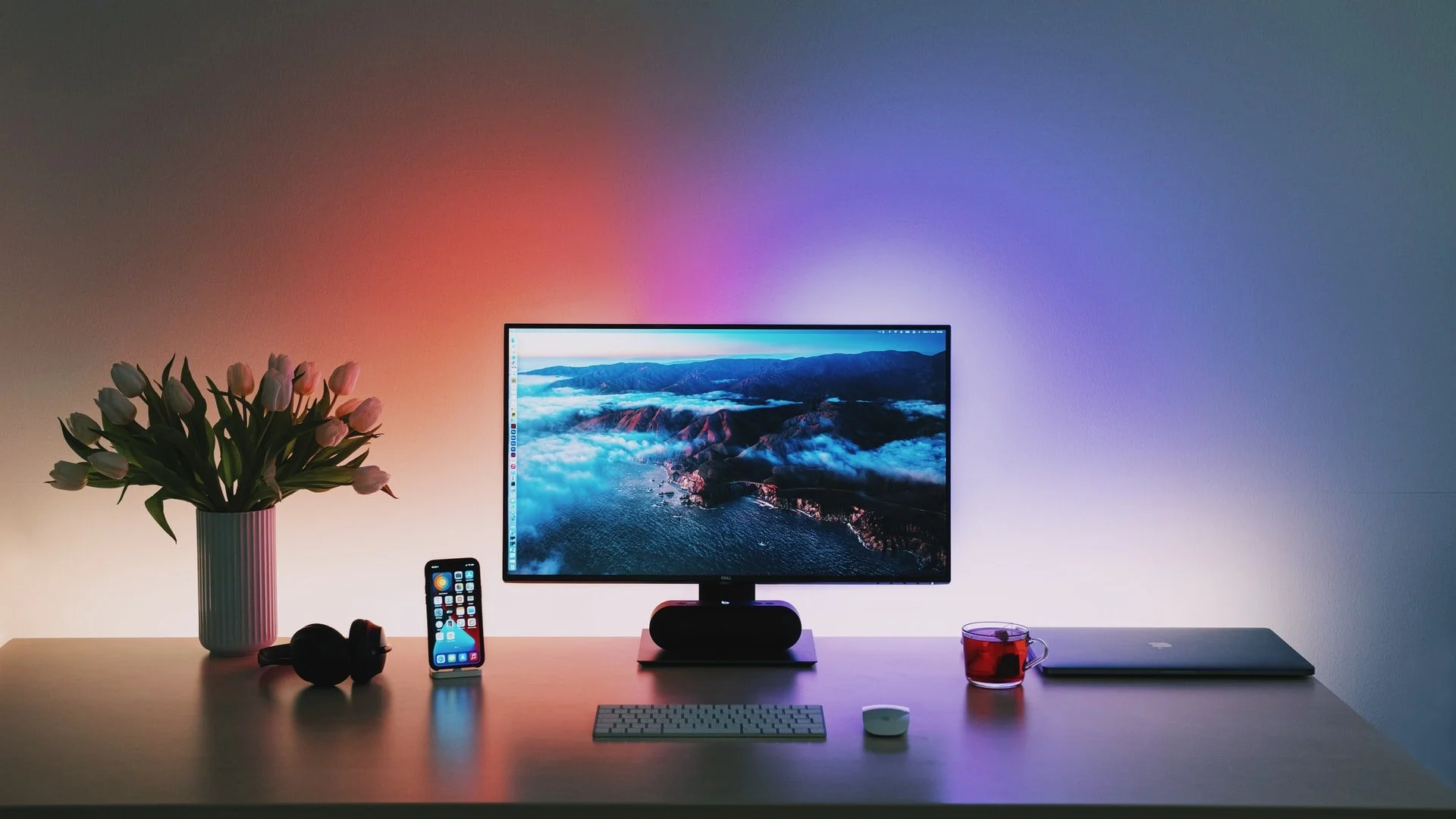 Hire a brand strategist for startups 01.
